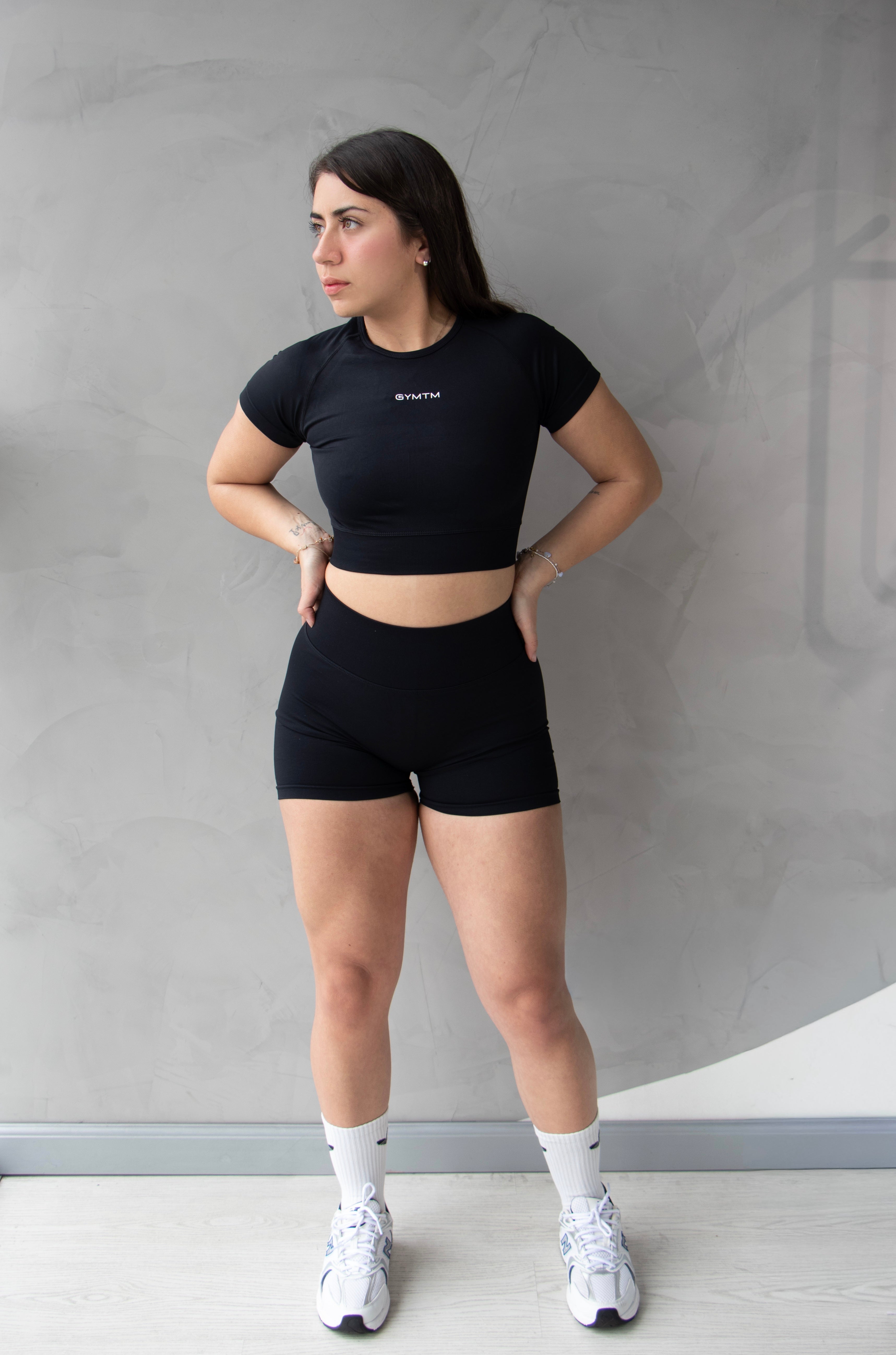 CROP TOP FORM