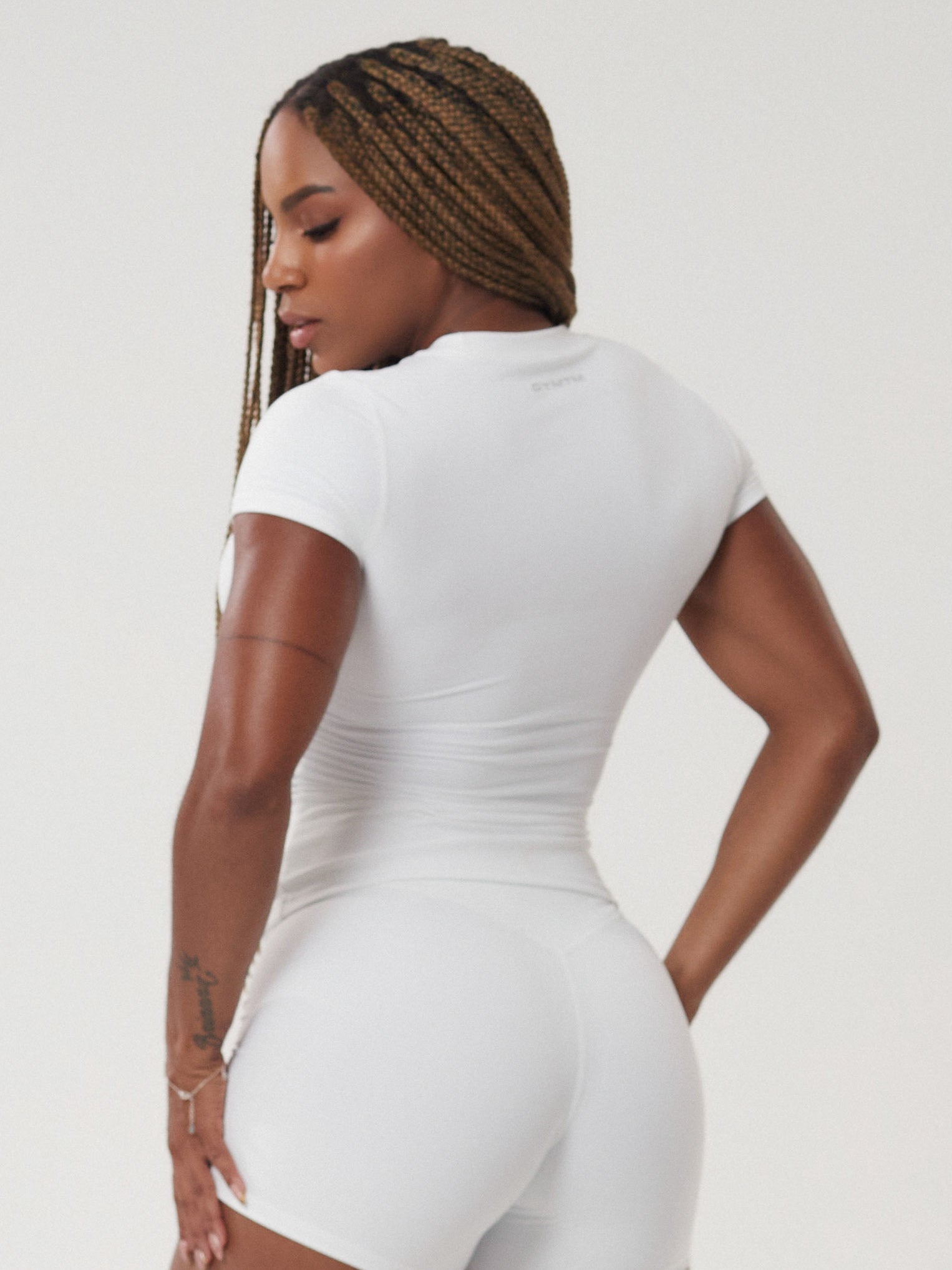 ALLURE COMPRESS TEE