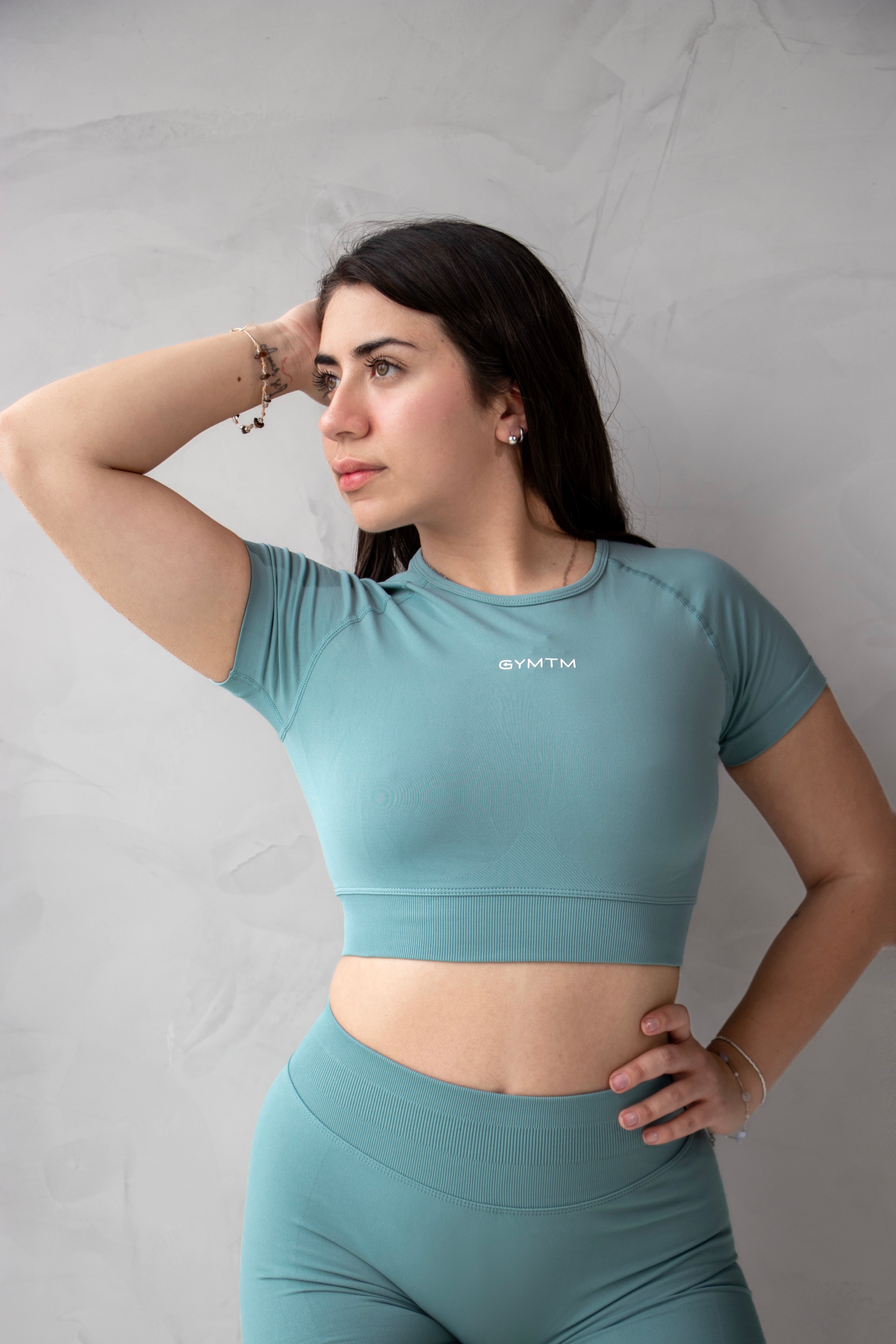 CROP TOP FORM