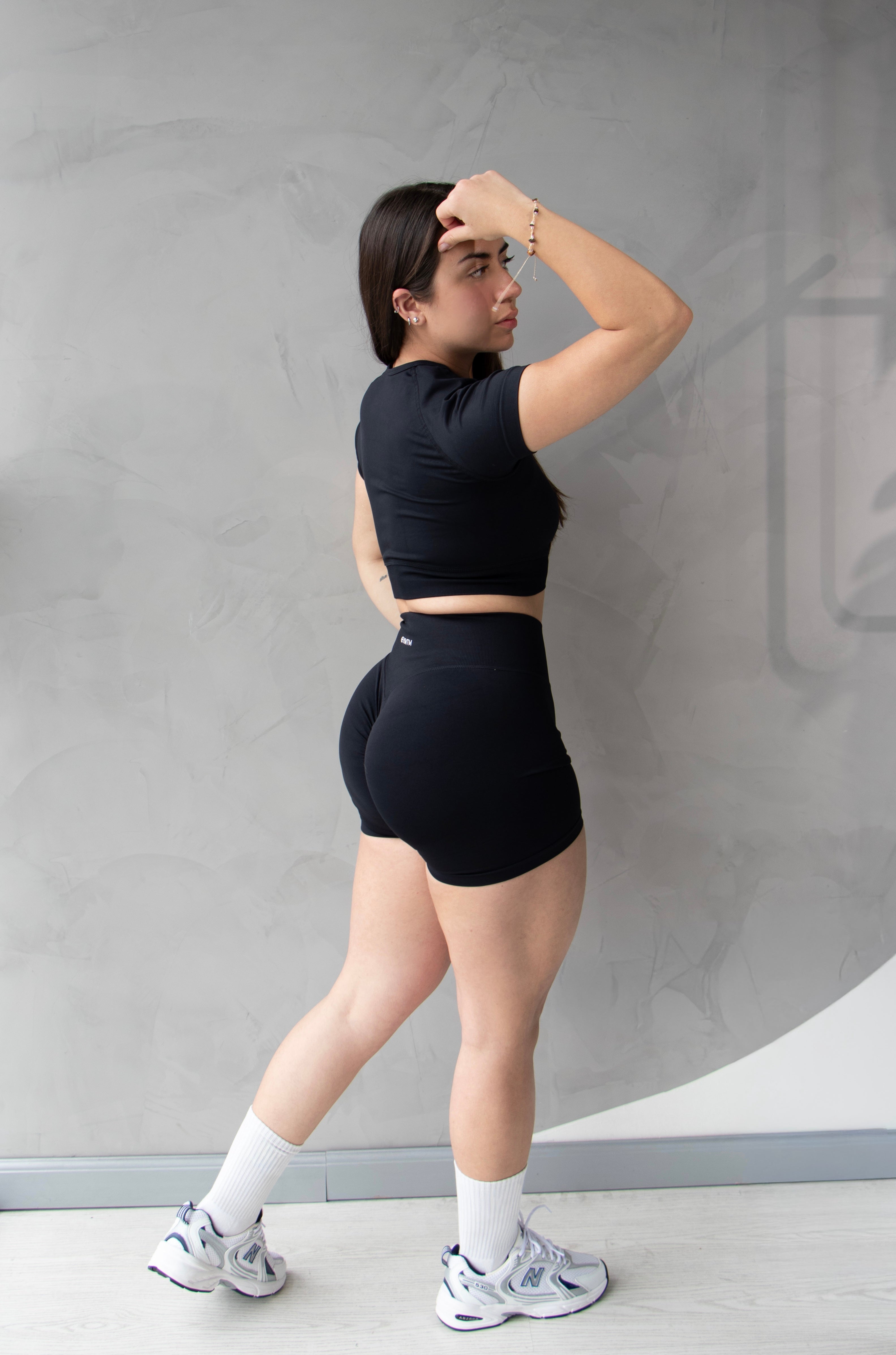 CROP TOP FORM
