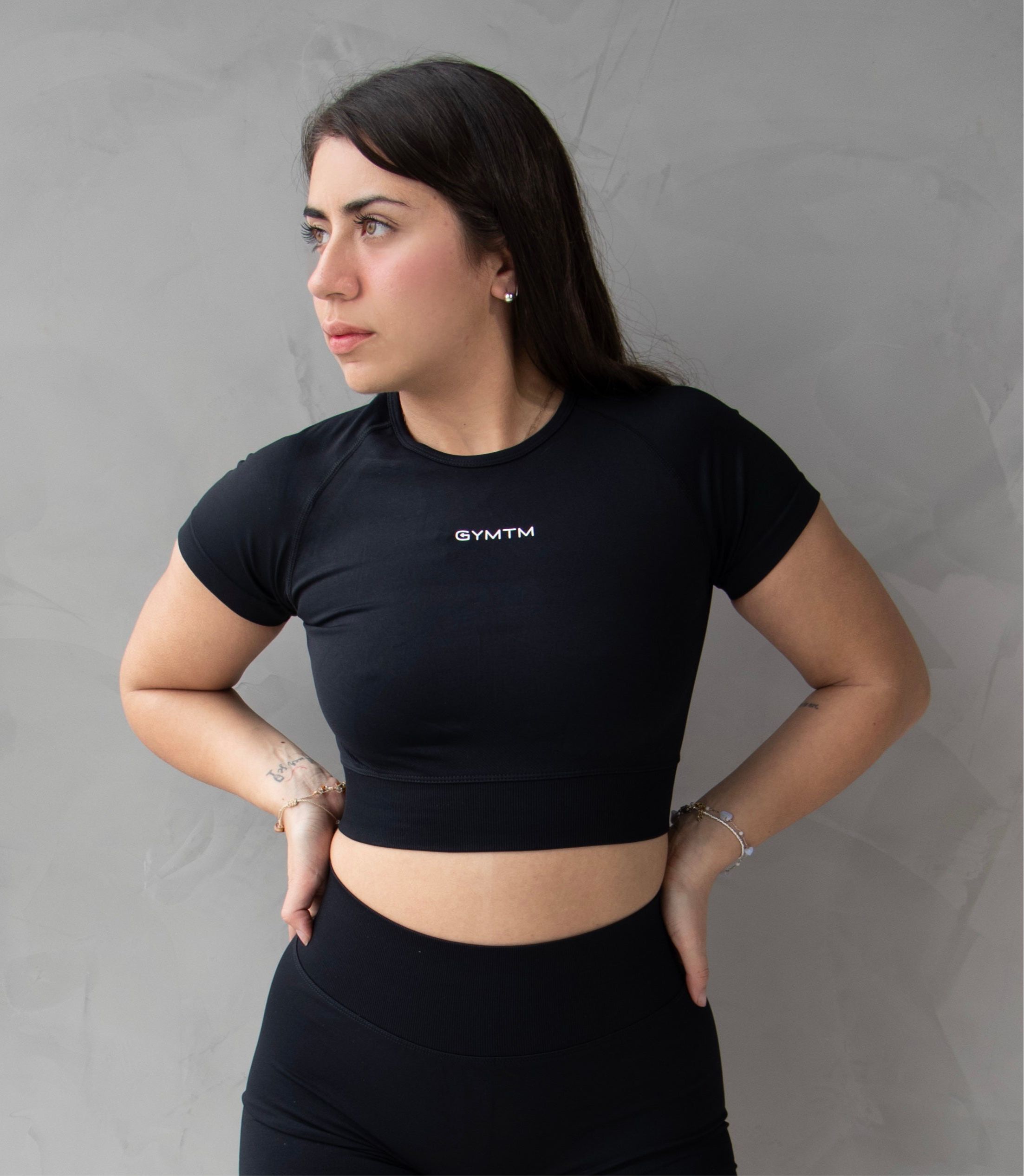 CROP TOP FORM