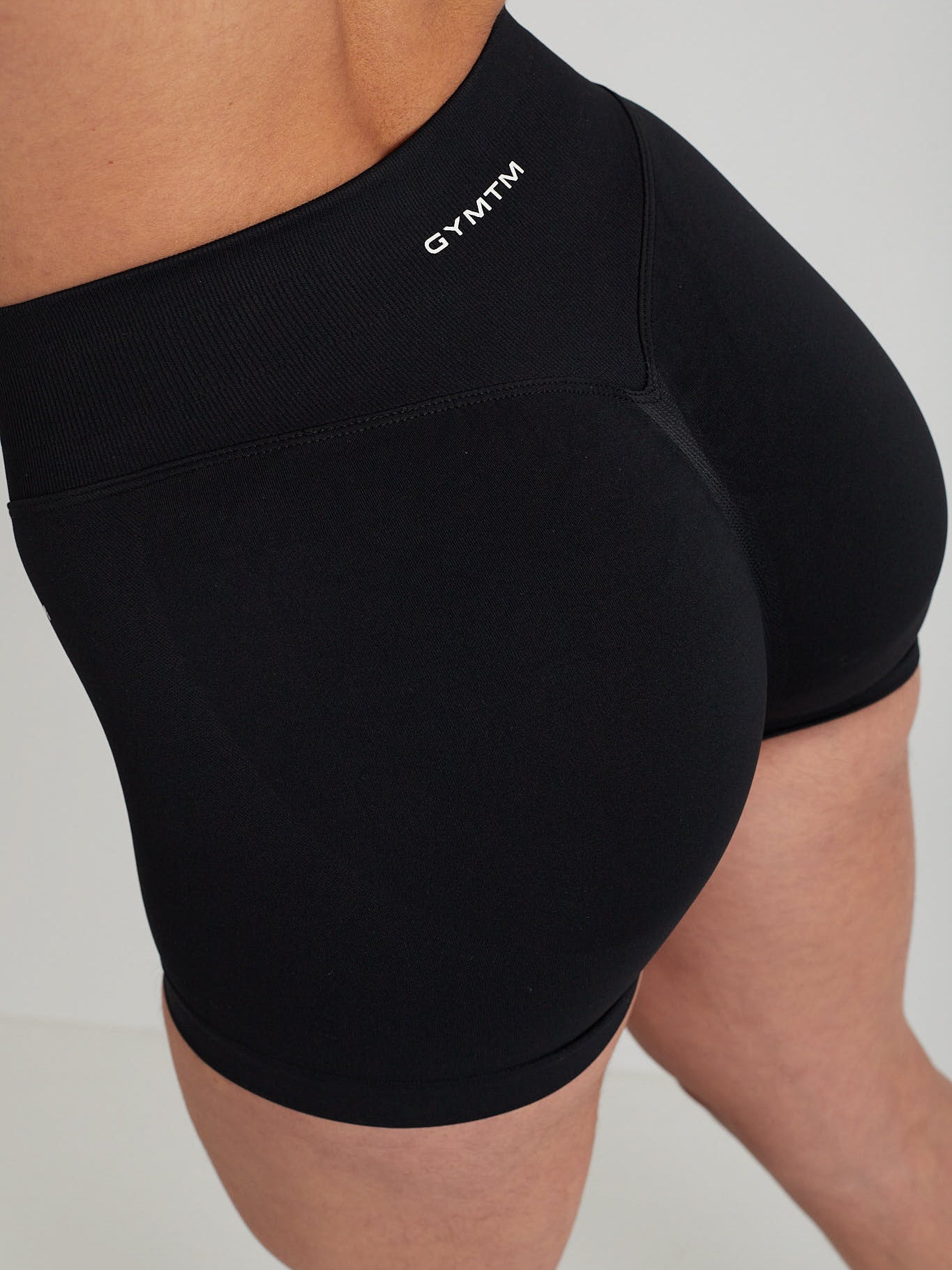 FORM IMPACT SHORT