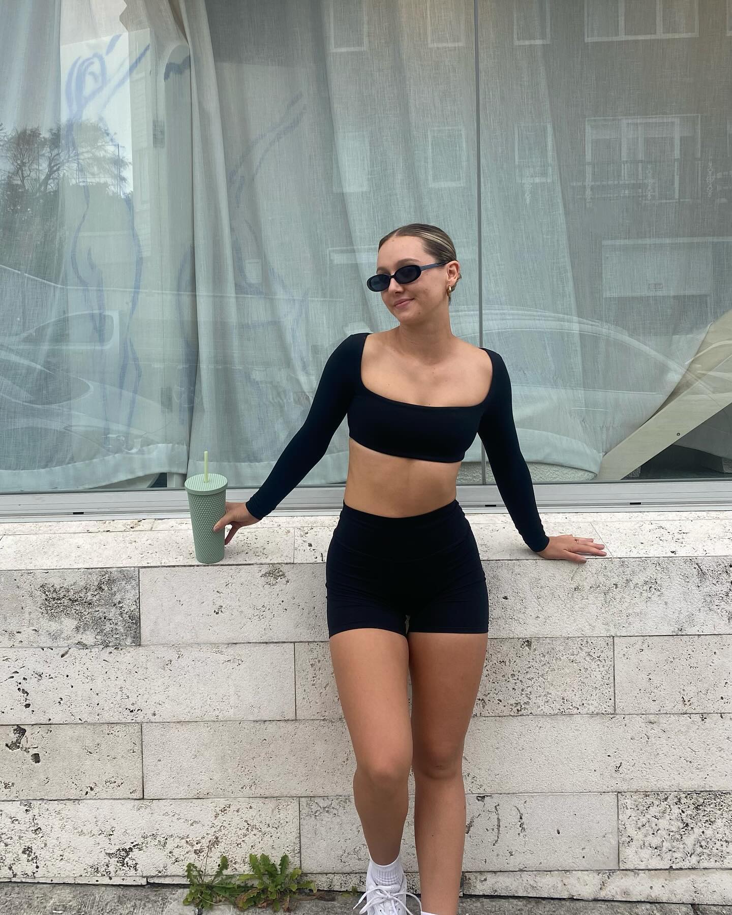 CROP FREEDOM LONG SLEEVE  |  Negro